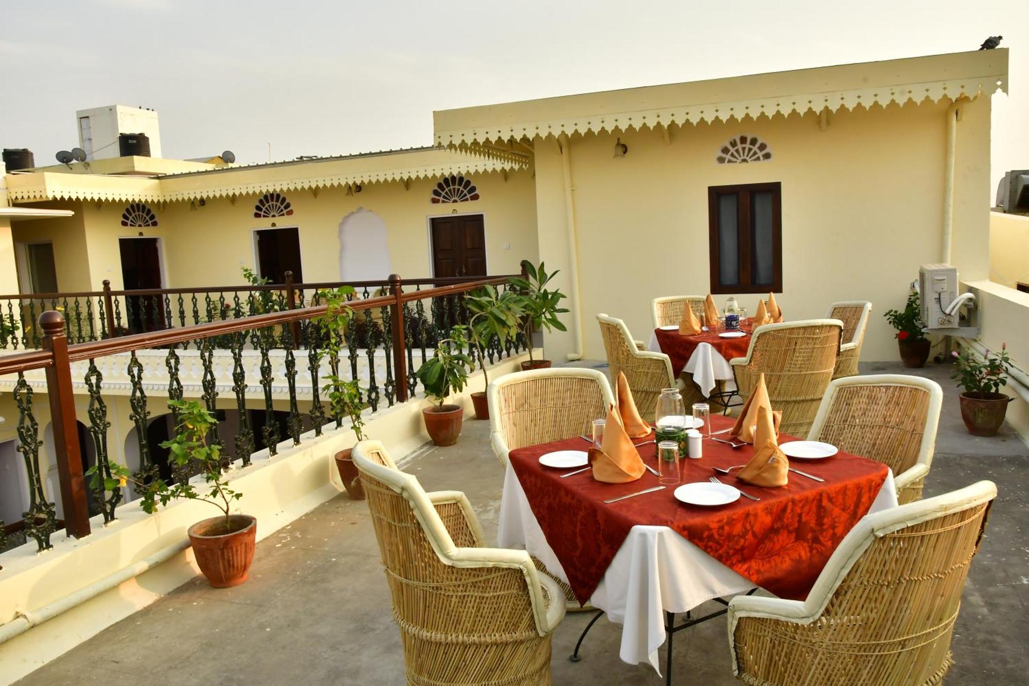 ג'איפור Khandela Haveli - A Boutique Heritage Hotel מראה חיצוני תמונה