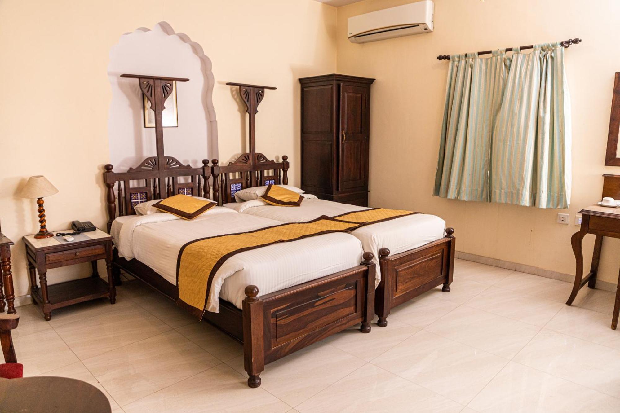 ג'איפור Khandela Haveli - A Boutique Heritage Hotel מראה חיצוני תמונה